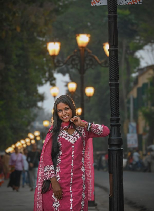 Gulabi Salwar Set